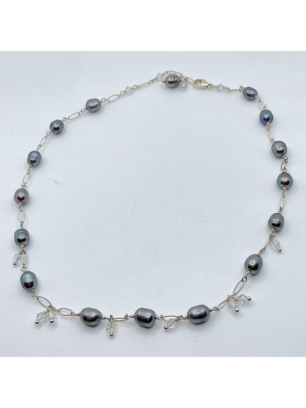VTG Sterling & Pearl Purple / Grey w Reflective Crystal Bead Dangles and 18”